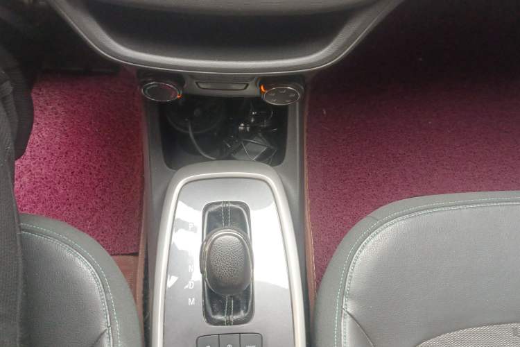 Used Chevrolet Lova RV 2016 1.5L Automatic Smart Drive Edition Gear Lever