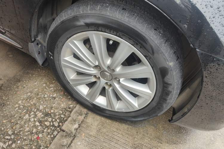 Used Toyota Crown 2010 2.5L Royal Right Front Wheel Hub