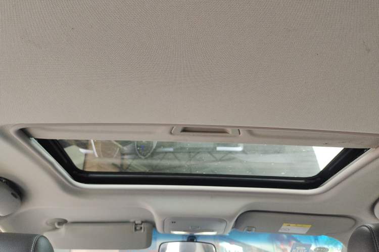 Used Buick GT 2018 18T Automatic Elite Model Headliner