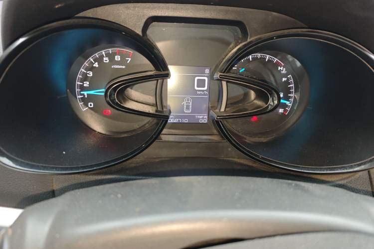 Used Dongfeng Aeolus AX7 2016 1.4T Manual Zhuyue Model
