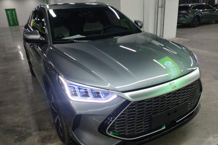 Used BYD Song PLUS New Energy 2021 DM-i 110KM Flagship PLUS Front Right 45 Deg