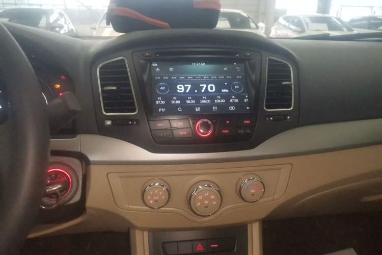 Used Roewe 350 2015 1.5L Manual Luxury Sunroof Edition
