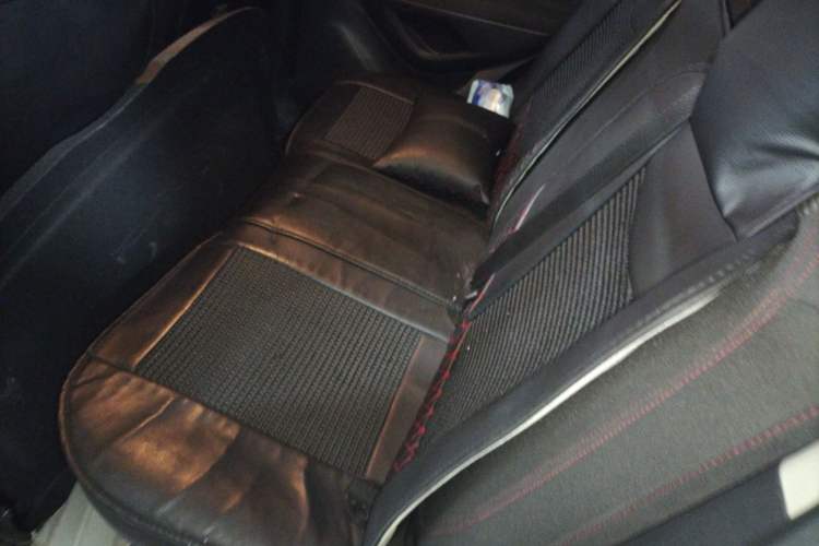 Used Buick Encore 2015 1.4T Automatic Two-Wheel Drive Urban Elite Version
