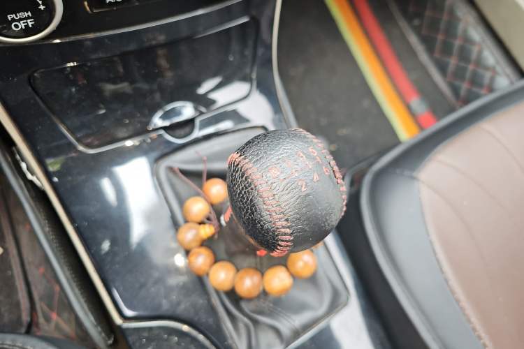 Used Bestune B70 2012 1.8L manual Comfort trim level