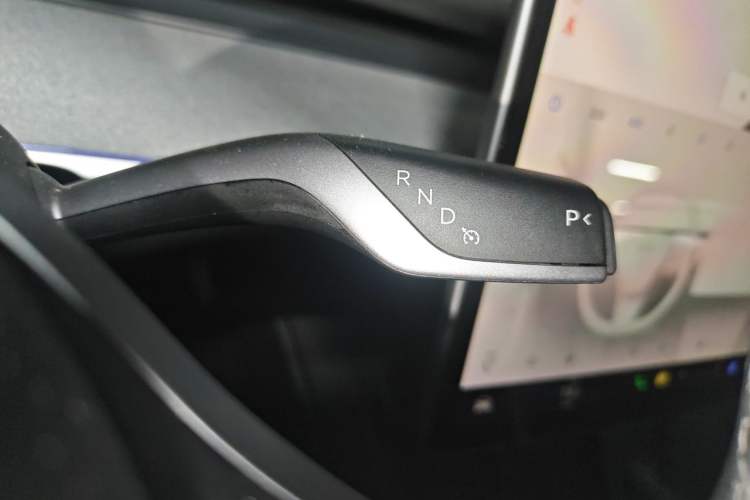 Used Tesla Model Y 2024 Rear-Wheel-Drive Version
