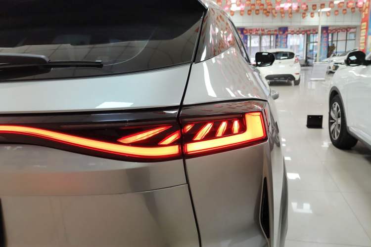 Used CHANGAN UNI-Z 2025 1.5T Premium Edition
