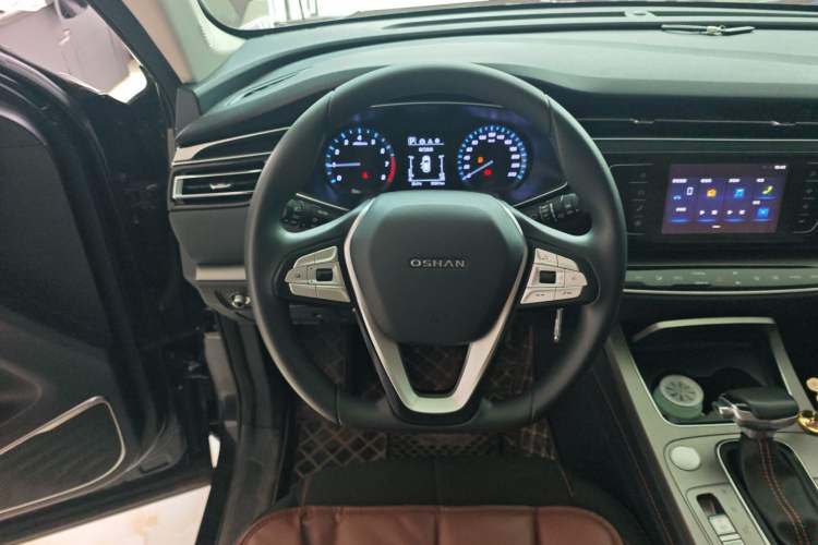 Used CHANGAN OSHAN X7 2020 1.5T Automatic Elite Edition Steering Wheel