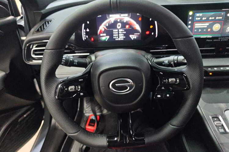 Used GAC Trumpchi EMPOW 2025 270T DCT Yingbao R-Style Dynamic Edition Steering Wheel