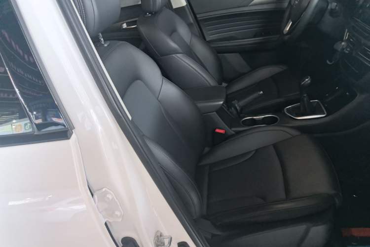 Used CHANGAN CS35PLUS 2021 Honor Million Edition 1.6L Manual Luxury Model