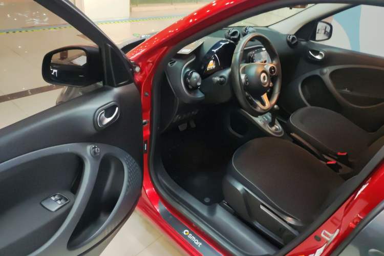 Used smart forfour 2016 1.0L 52 kW Passion Edition