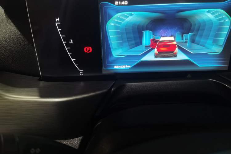 Used Bestune T77 2021 PRO 280 TID Automatic Elite Model Odometer Close Up