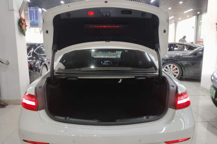 Used Mercedes-Benz E-Class 2020 E 260 Coupe