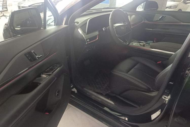 Used Cadillac XT5 2025 Model 2.0T Metropolitan Edition
