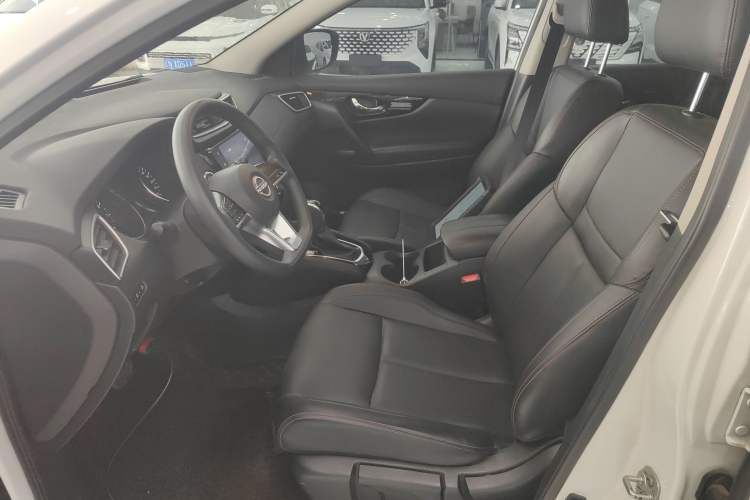 Used Nissan Qashqai 2023 Classic 2.0L CVT XV Comfort Edition
