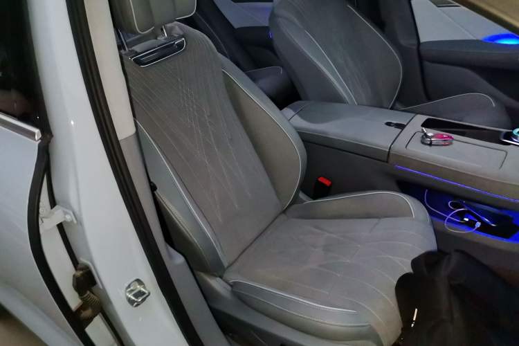 Used VOYAH PASSION 2023 Four-Wheel Drive Flagship Edition