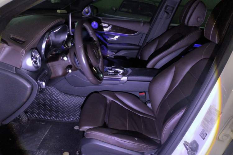 Used Mercedes-Benz GLC 2019 GLC 260 L 4MATIC Dynamic Model