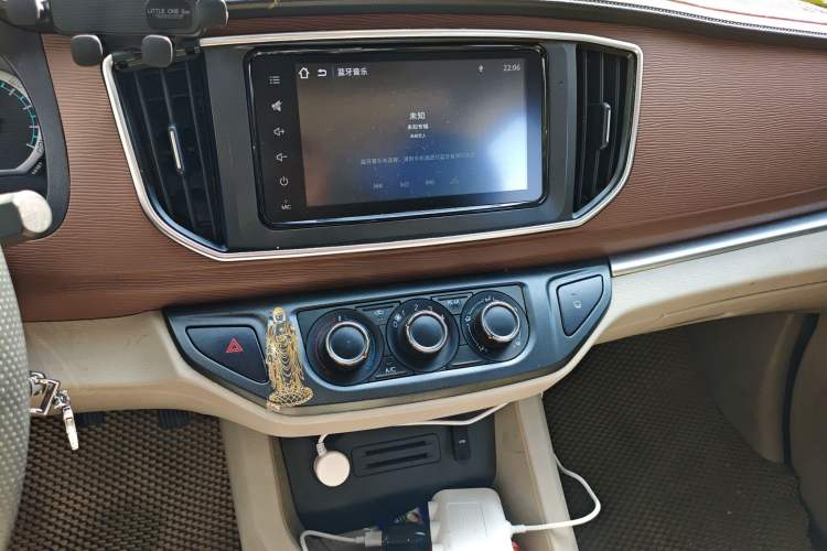 Used FORTHING Lingzhi 2019 M5 1.6L Exclusive Edition 7-Seater
