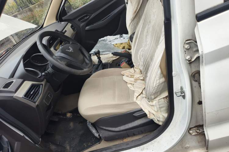 Used Wuling Hongguang 2019 1.5L S Standard Version China VI LAR