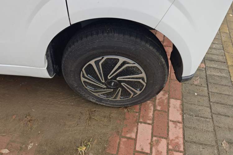 Used Farizon Xingxiang V 2024 Star Enjoy V6E Feature Edition Zhixin 46.08 kWh
