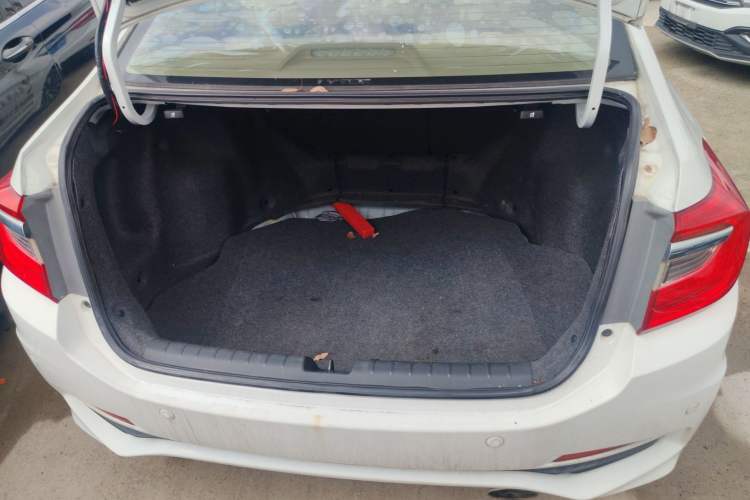 Used Honda Crider 2015 1.8L automatic luxury edition