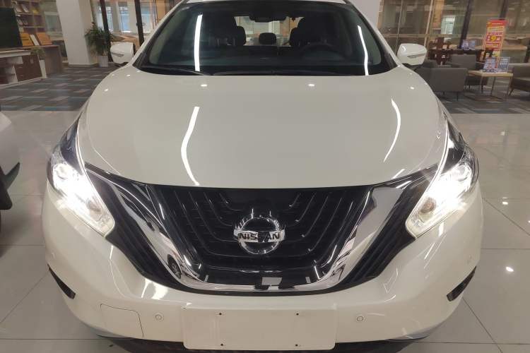 Used Nissan Murano 2021 2.5L XL Two-Wheel Drive Smart Connect Luxury Edition Front