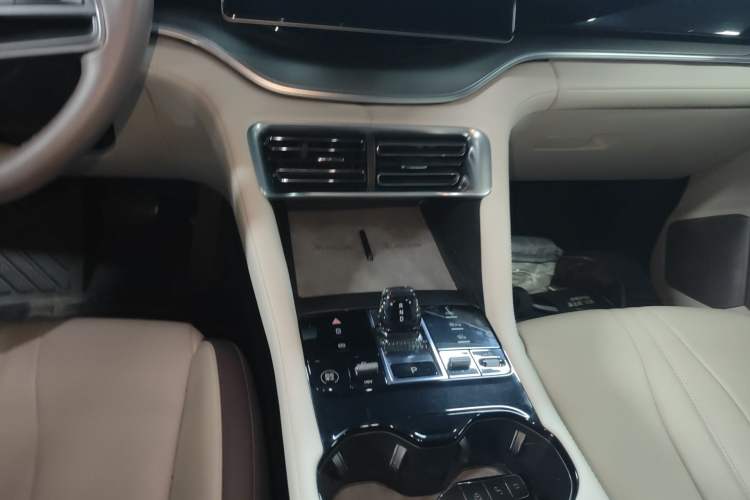 Used BYD Song PLUS New Energy 2025 DM-i 112KM Prestige Model Gear Lever