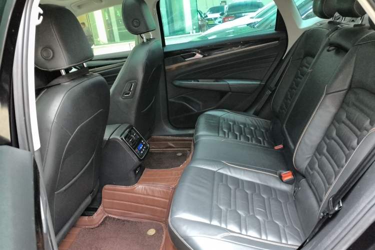 Used Volkswagen Passat 2020 330TSI Elite Edition China VI
