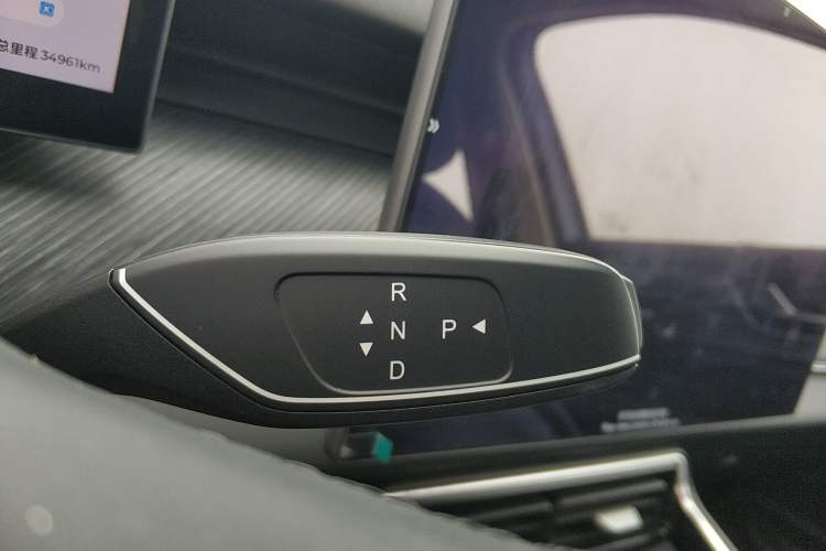 Used Chery Fengyun T9 2024 120 Long-Range Flagship Version 7 Seats Ternary Lithium