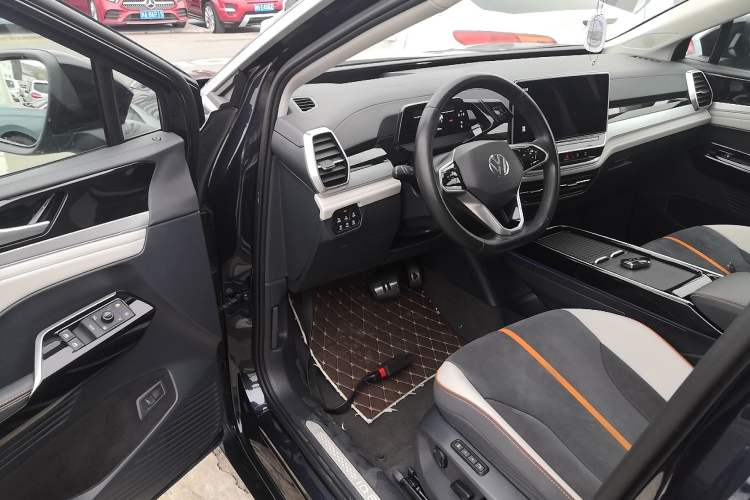 Used Volkswagen ID.6 CROZZ 2022 High-Performance PRIME Edition Driver Seat