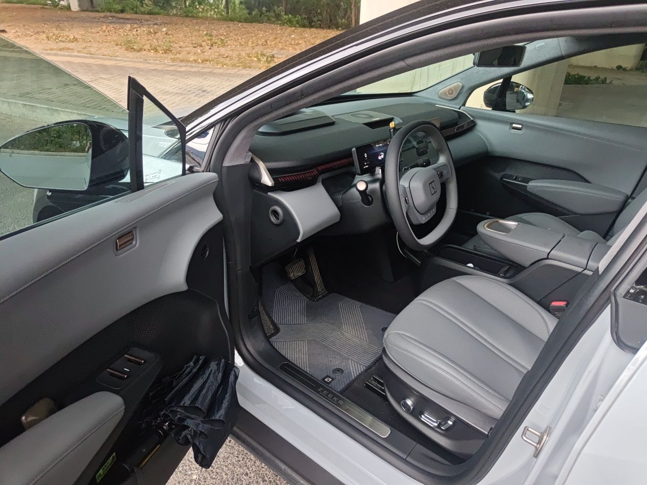 Zeekr X 2023 Rear-Drive YOU Edition 4 Seats — снимка 16