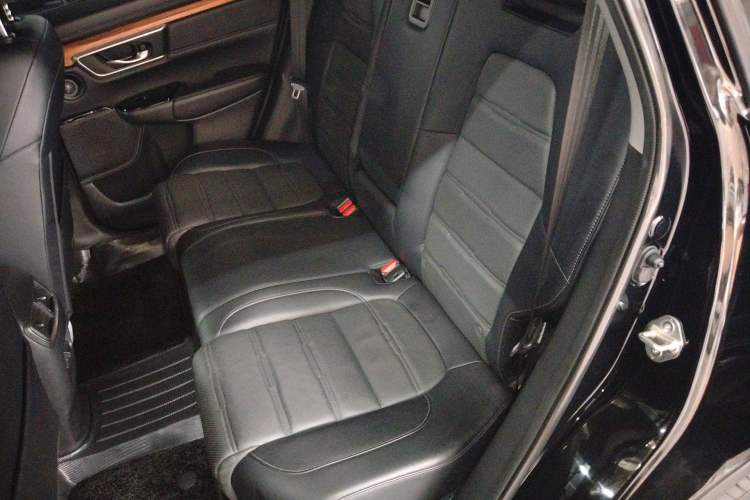 Used Honda CR-V 2017 240TURBO CVT Front-Wheel Drive Fashion Edition
