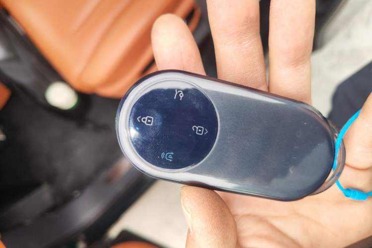 Used Hima AITO M9 2024 Range-Extended Ultra Version 42 kWh 6-Seater Model Vehicle Key