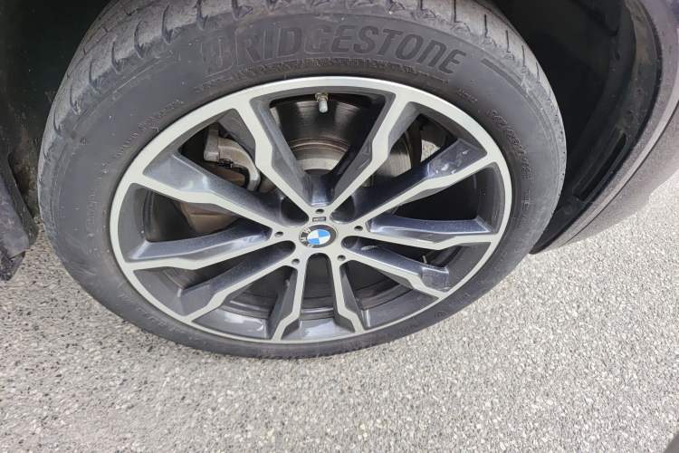 Used BMW X3 2022 Facelift xDrive30i Luxury Edition M Night Edition Package Right Front Wheel Hub