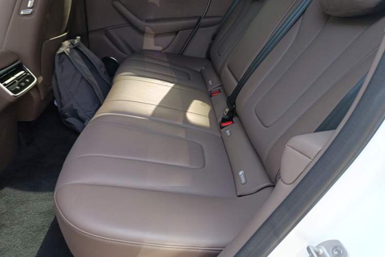 Used Hima Luxeed R7 2024 All-Electric 802 km Max