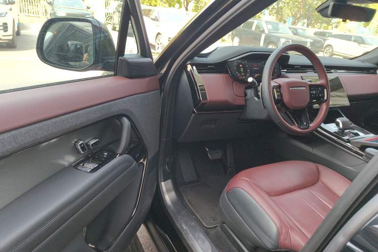 Used Land Rover Range Sport 2024 400PS Dynamic HSE Driver Seat