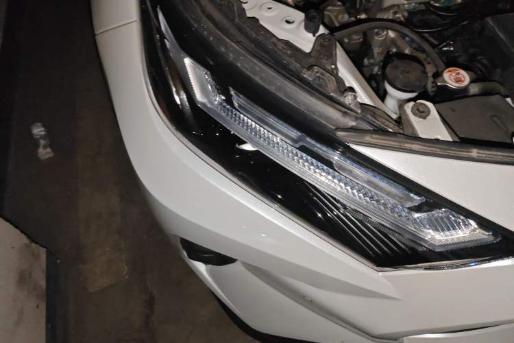 Used Toyota RAV4 2023 2.0L CVT Two-Wheel Drive Fashion Plus Edition Right Front Headlight