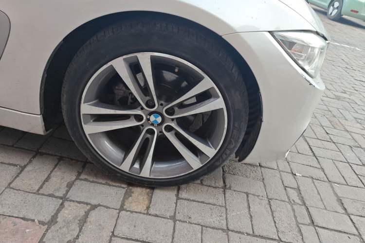 Used BMW 4 Series 2014 420i Convertible Fashion Model
