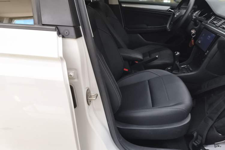 Used Volkswagen Bora 2019 Bora Legend 1.5L Manual Fashion Edition China VI Standard
