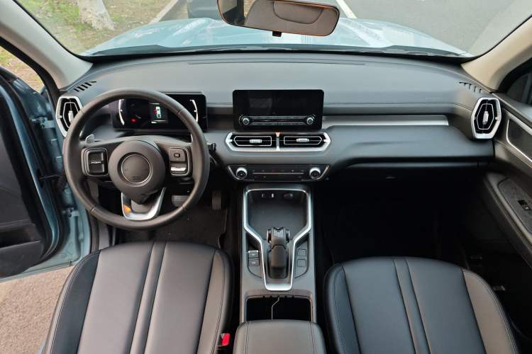 Used Great Wall King Kong Poer 2024 2.0T Automatic 8AT Diesel Two-Wheel-Drive Elite Flatbed
