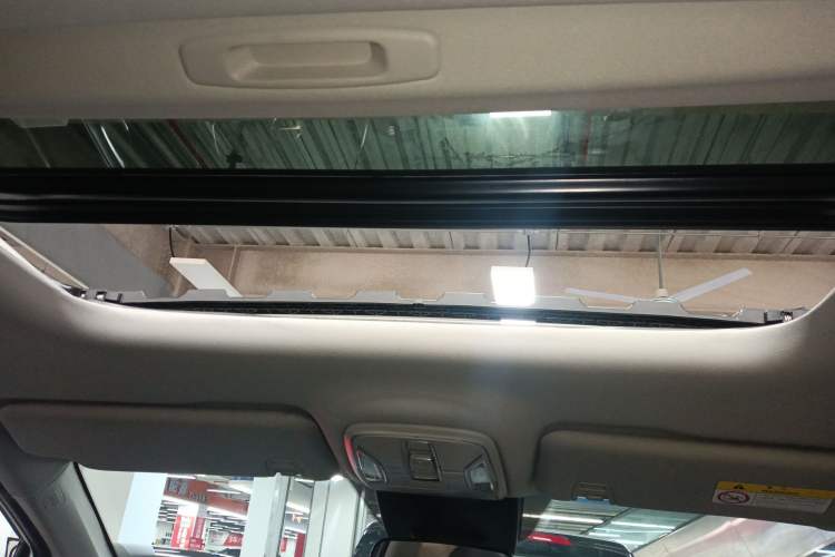 Used GAC Trumpchi M6 2023 PRO 270T DCT Luxury Edition
