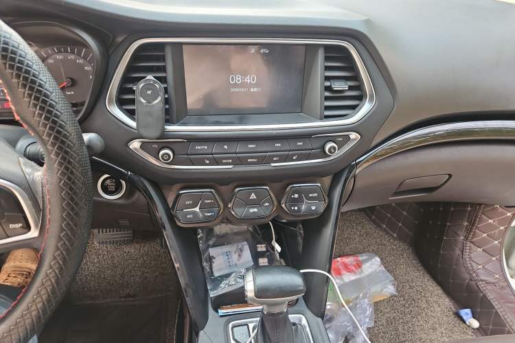 Used GAC Trumpchi GS4 2015 200T G-DCT Luxury Edition Audio And AC Panel