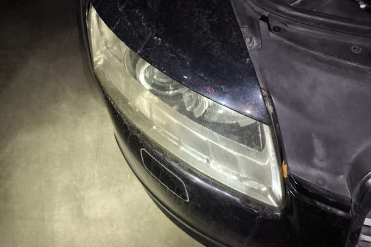 Used Audi A6L 2011 2.0 TFSI Automatic Standard Edition Right Front Headlight