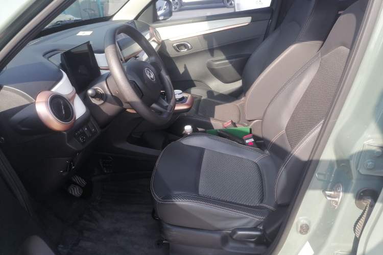 Used Dongfeng NAMMI BOX 2022 Champion Edition Light Wind Version 201KM Standard Model
