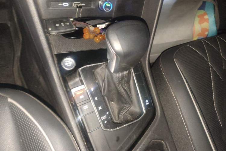 Used Volkswagen Tiguan L 2022 330TSI Automatic Two-Wheel Drive Smart Edition