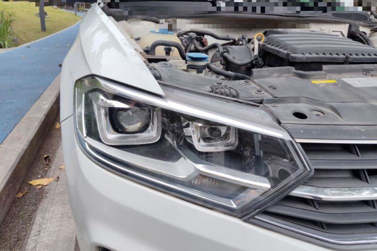 Used Volkswagen Bora 2018 1.5L Automatic Comfort Model Right Front Headlight