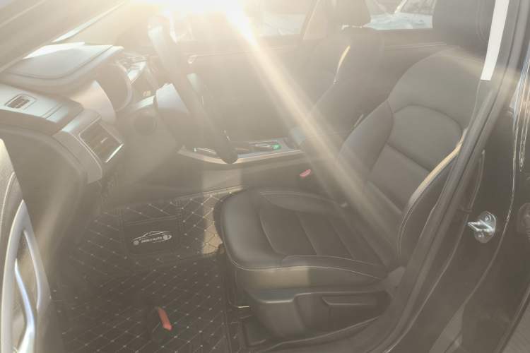 Used Geely Auto Emgrand GL 2017 1.8L DCT Elite Model
