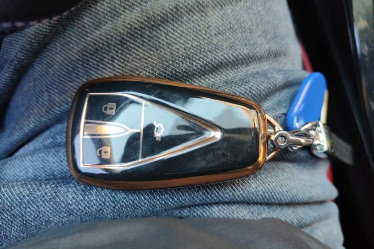 Used CHANGAN OSHAN X5 2023 Enjoy Edition 1.5T DCT Luxury Model Vehicle Key