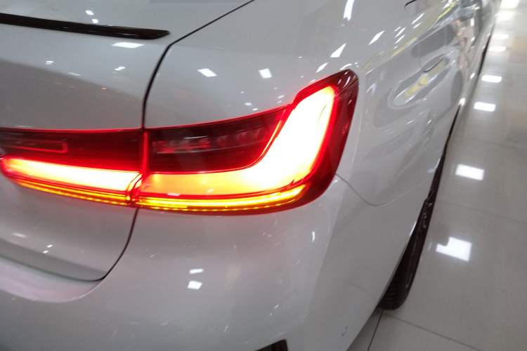 Used BMW 3 Series 2024 325i M Sport Night Edition Package
