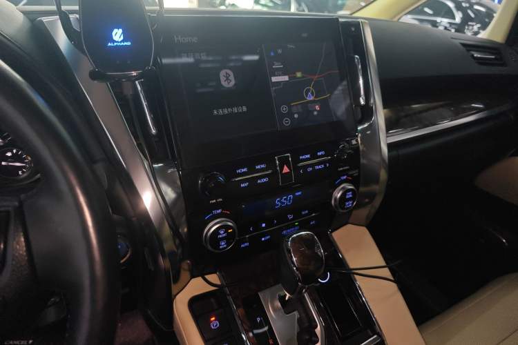 Used Toyota Alphard 2021 Dual-Engine 2.5L Luxury Edition
