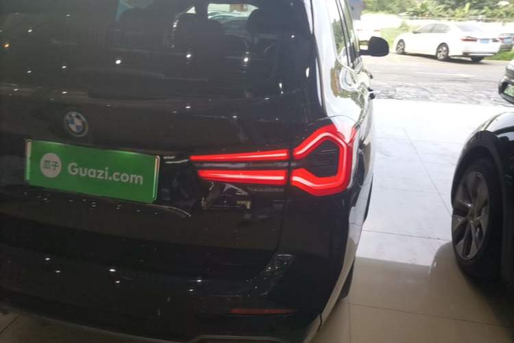Used BMW iX3 2022 Leading Model
